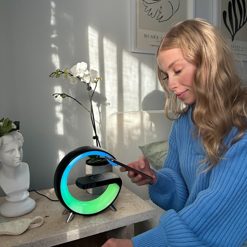 Smart LED Wireless Charging Alarm Clock – Nova Lights
